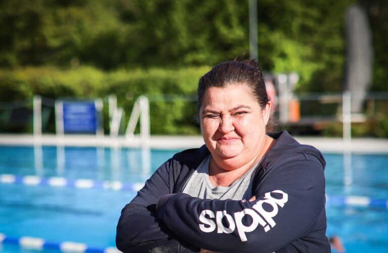 Andrea Becker, Kassiererin