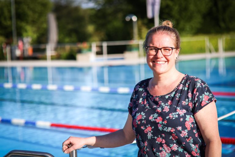 Marion Winkler, Kassiererin
